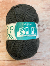 Load image into Gallery viewer, Isle Aran by World of Wool