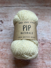 Load image into Gallery viewer, Baa Ram Ewe - Pip 4 ply