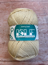 Load image into Gallery viewer, Isle Aran by World of Wool