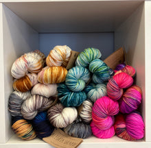 Load image into Gallery viewer, Manos del Uruguay - Alegria Grande (worsted)