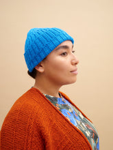 Load image into Gallery viewer, Laine - 52 Weeks of Easy Knits