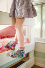 Load image into Gallery viewer, Mini Pom - Pom Pom Publishing