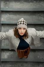 Load image into Gallery viewer, Pom Pom Winter 2022