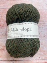 Load image into Gallery viewer, Álafosslopi - Chunky Icelandic by Istex