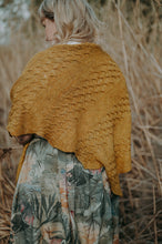 Load image into Gallery viewer, Seasons of Stitches by Justyna Lorkowska - Laine Publishing