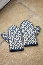 Load image into Gallery viewer, Kate Davies - Making Light