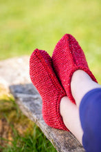 Load image into Gallery viewer, Kate Davies - Margery Allingham's Mysterious Knits