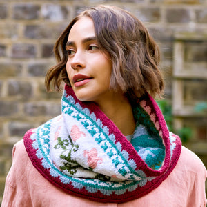 WYS Golden Lily Reversible Cowl Kit in Morris DK