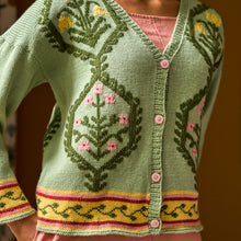 Load image into Gallery viewer, WYS Impressions Knitting Pattern book for Morris DK