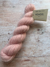 Load image into Gallery viewer, Baa Ram Ewe - Mowool 4 ply