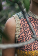 Load image into Gallery viewer, The Knitted Fabric - Dee Hardwicke   (Laine Publishing)