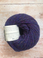 Load image into Gallery viewer, New Lanark Chunky Wool