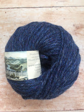 Load image into Gallery viewer, New Lanark Chunky Wool